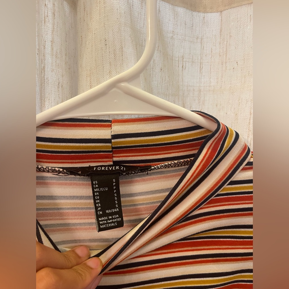 Small forever 21 striped long sleeve cropped